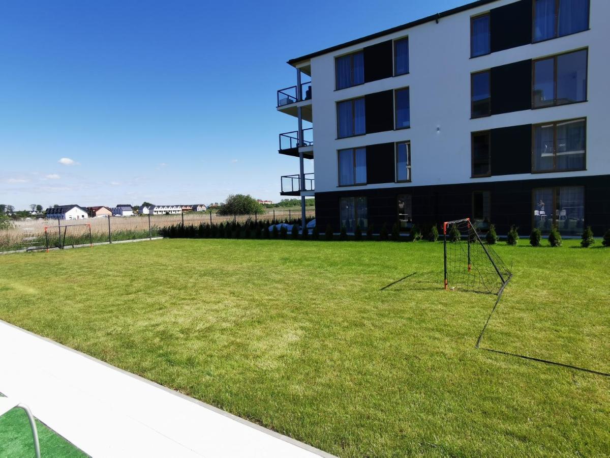 Apartamenty Rodzinne Deluxe, Suite w budynku Baltin Sarbinowo Buitenkant foto